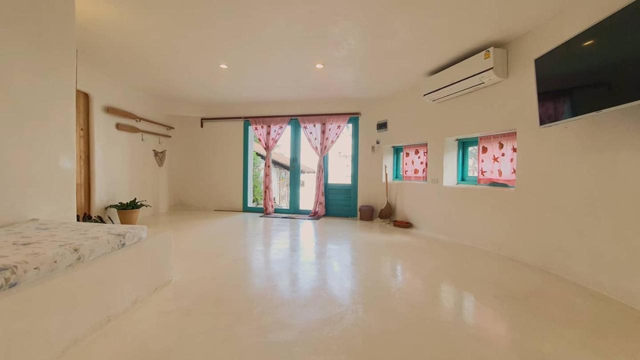 Maliblues Bed & Art Gallery Chumphon Exteriér fotografie