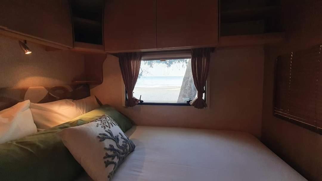 Maliblues Bed & Art Gallery Chumphon Exteriér fotografie