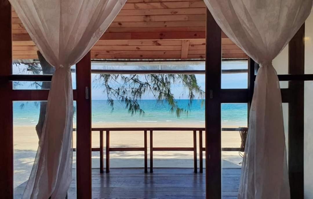 Maliblues Bed & Art Gallery Chumphon Exteriér fotografie
