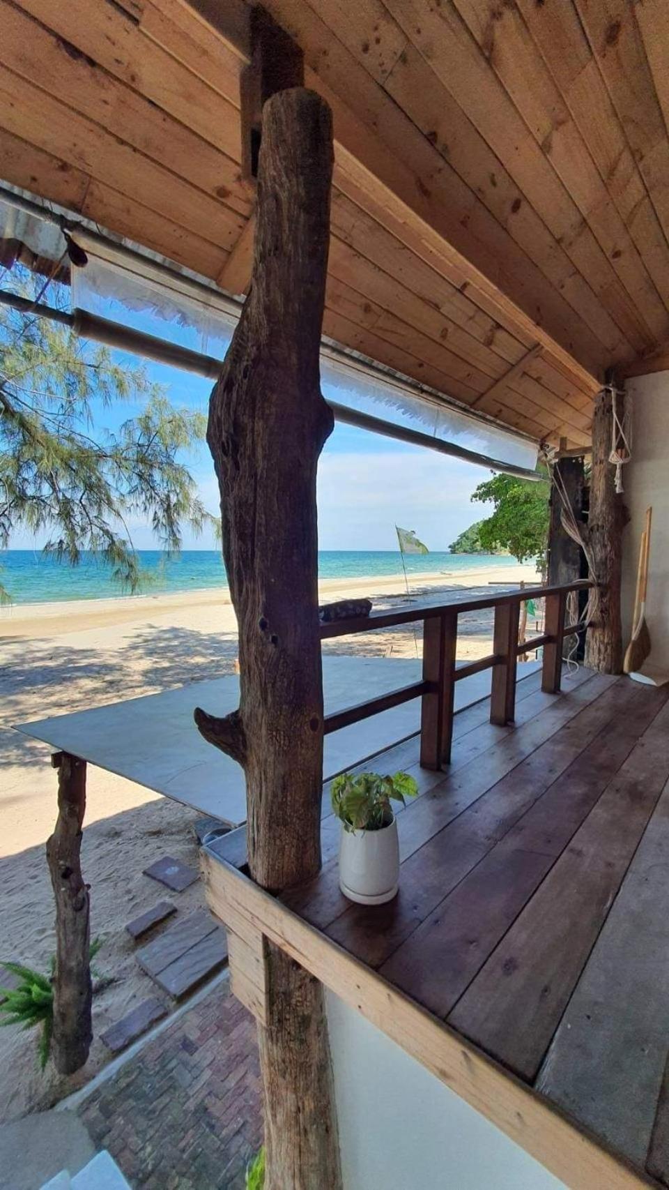 Maliblues Bed & Art Gallery Chumphon Exteriér fotografie