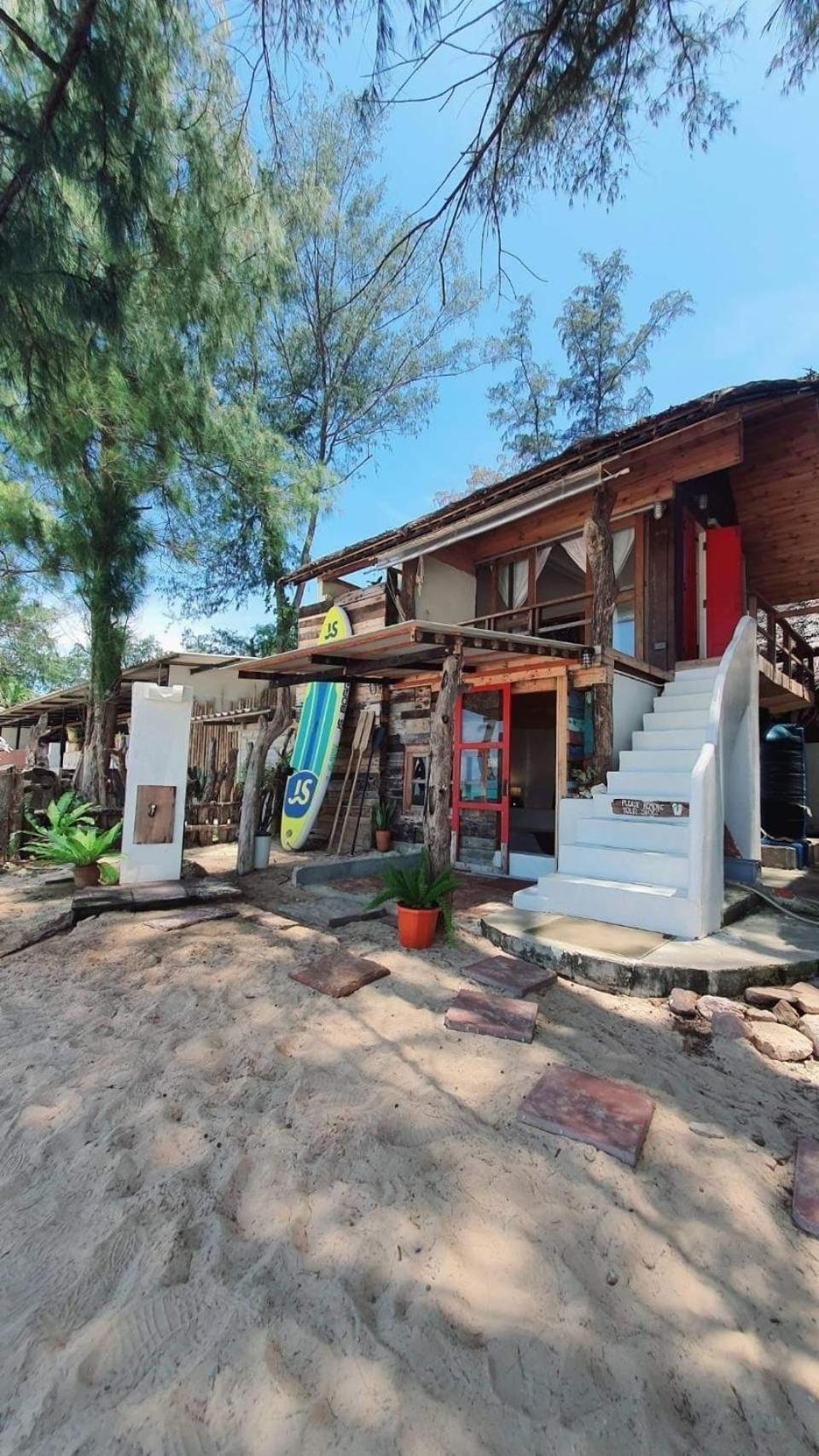 Maliblues Bed & Art Gallery Chumphon Exteriér fotografie