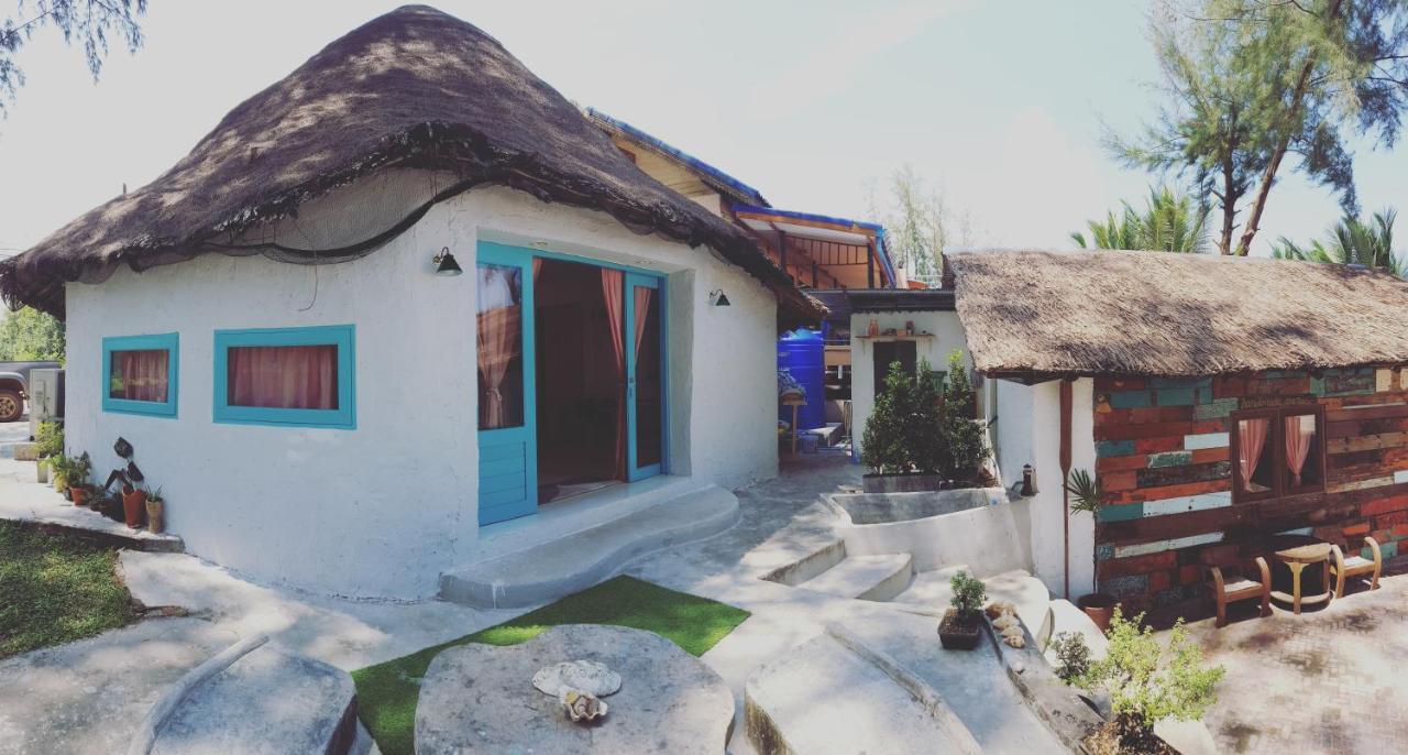 Maliblues Bed & Art Gallery Chumphon Exteriér fotografie