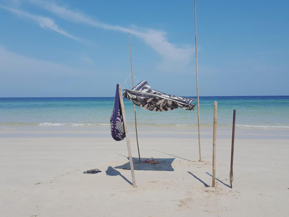 Maliblues Bed & Art Gallery Chumphon Exteriér fotografie